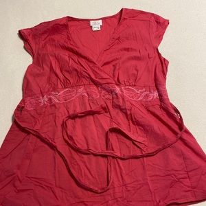 Pink short sleeve maternity shirt by Oh Baby by Motherhood. Size large
